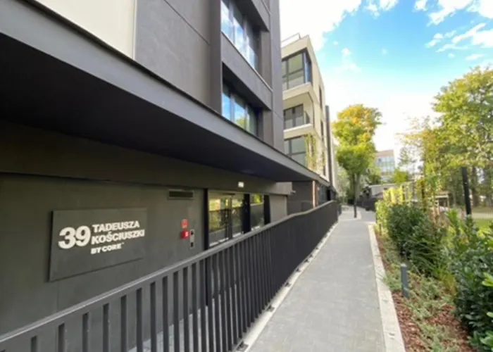 Deluxe Industrial Apartment Free Parking